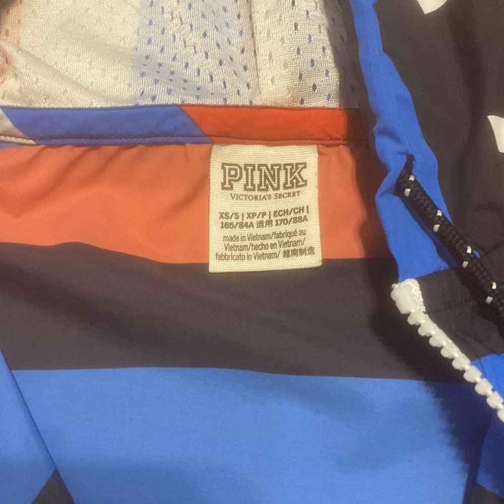 Victoria’s Secret Pink rain jacket size XS - Picture 3 of 5